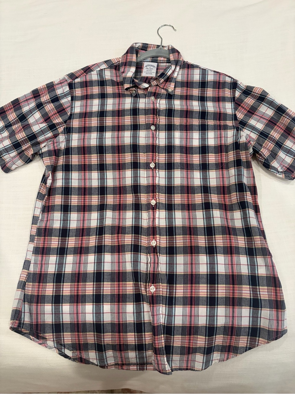BROOKS BROTHERS. Button-Downloading Navy & Pink